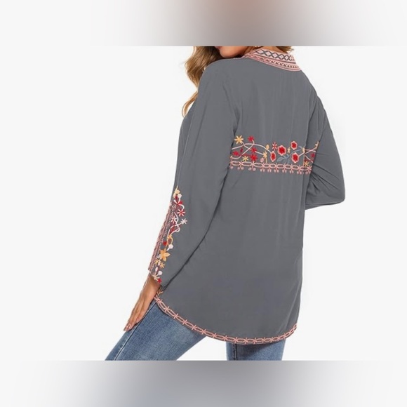 Vakakado Embroidered Top Loose Tunic Size XL NWT - Picture 2 of 7